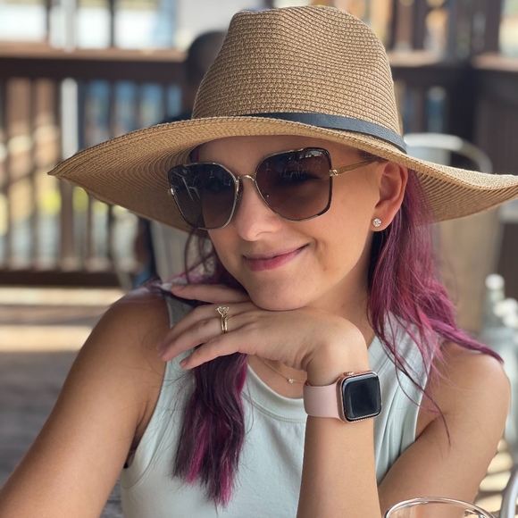 Meet your Posher, Ashleigh - Picture 1 of 1